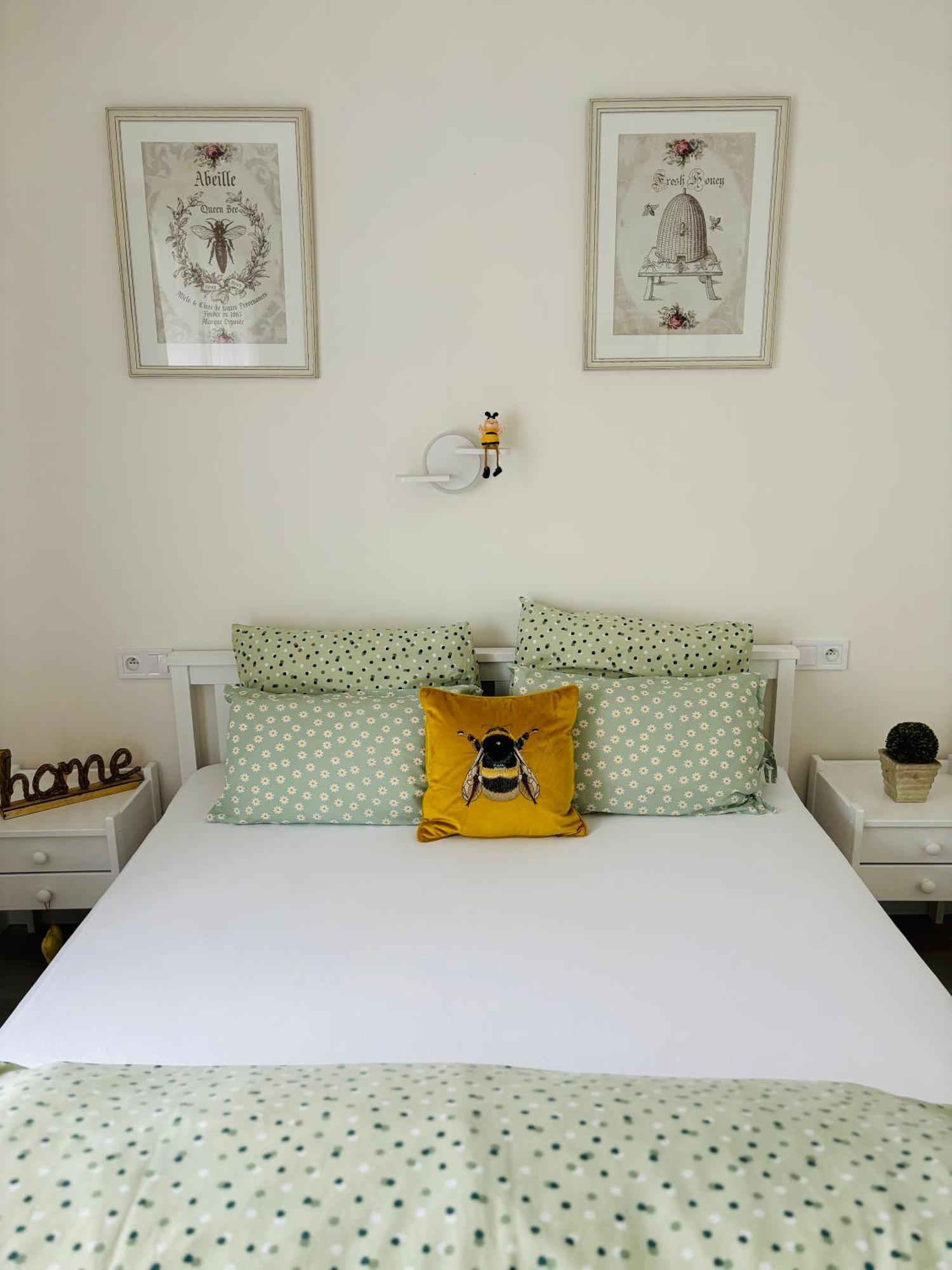 Apartman U Vcelina คลูเม็ตซ์ นาด ชิดลิโนว์ ภายนอก รูปภาพ